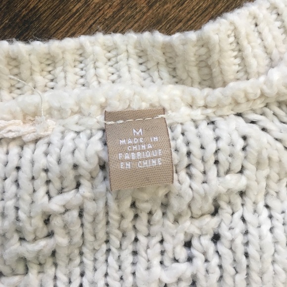 Cream sweather - Picture 2 of 3